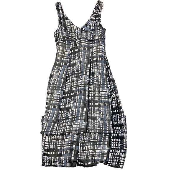 BCBGMaxAzria Dresses & Skirts - BCBGMaxAzria maxi dress black and white print